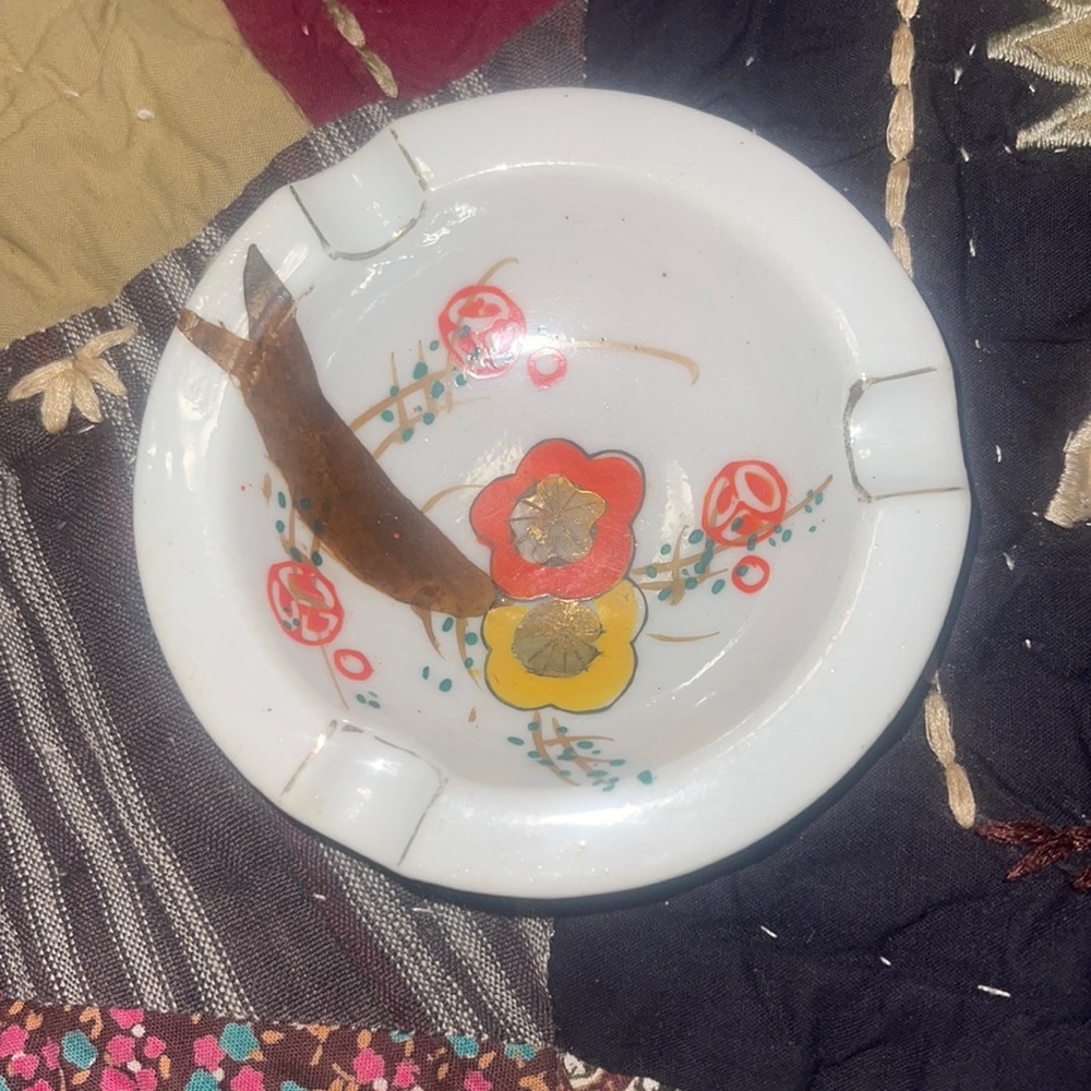 Ash tray made in occupied Japan vintage
